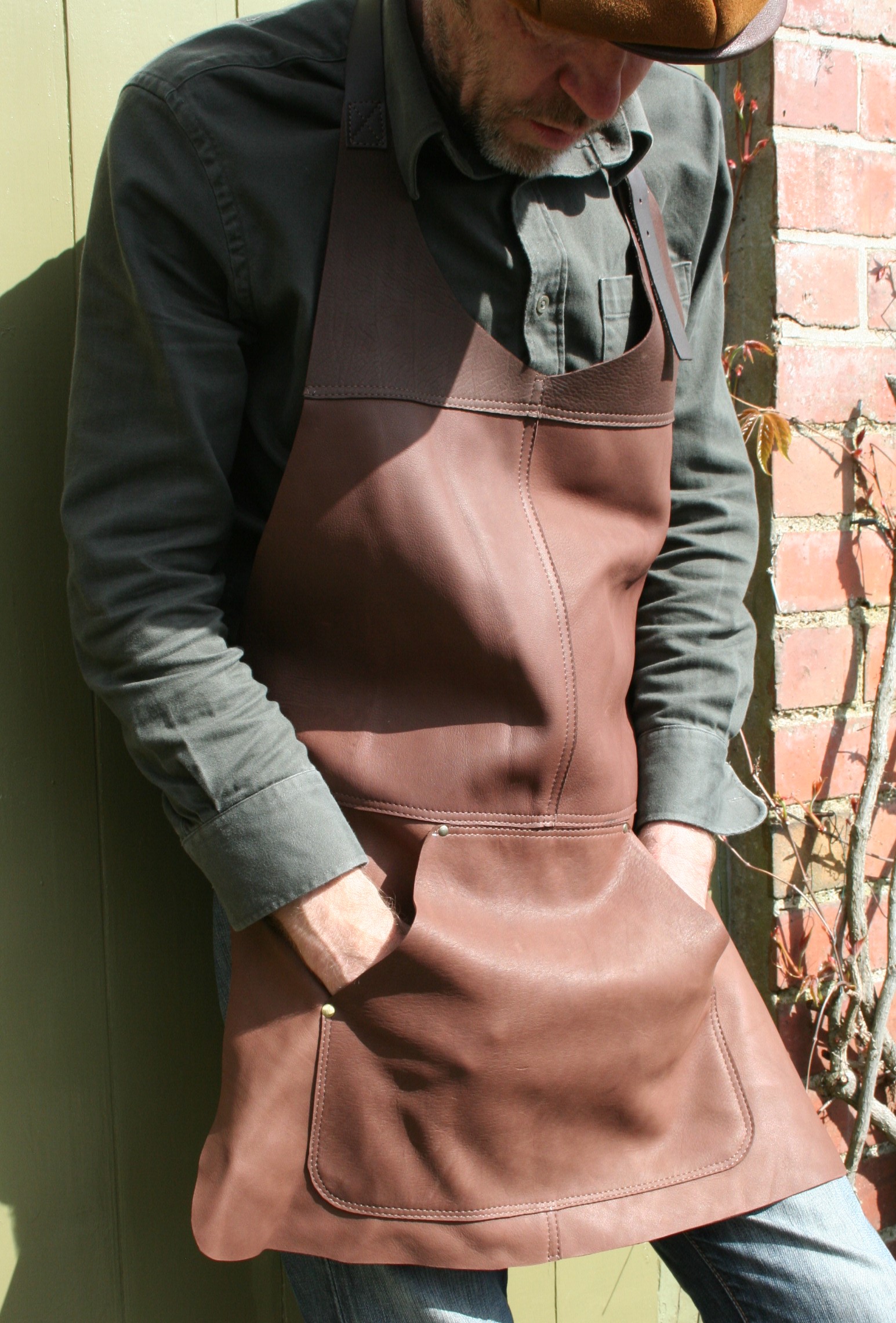 The Apron With Pouch Pocket Offcuts
